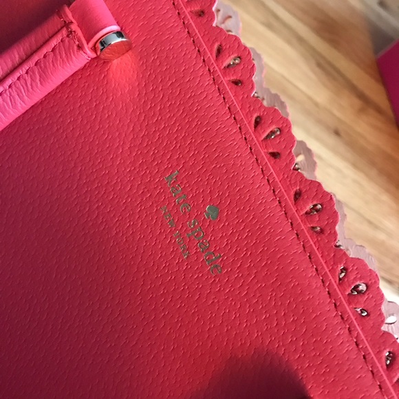 Like new Kate spade purse - Picture 2 of 6